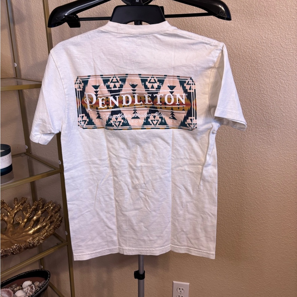 Pendleton Graphic T-Shirt Small White Back Print Southwestern Logo Tee